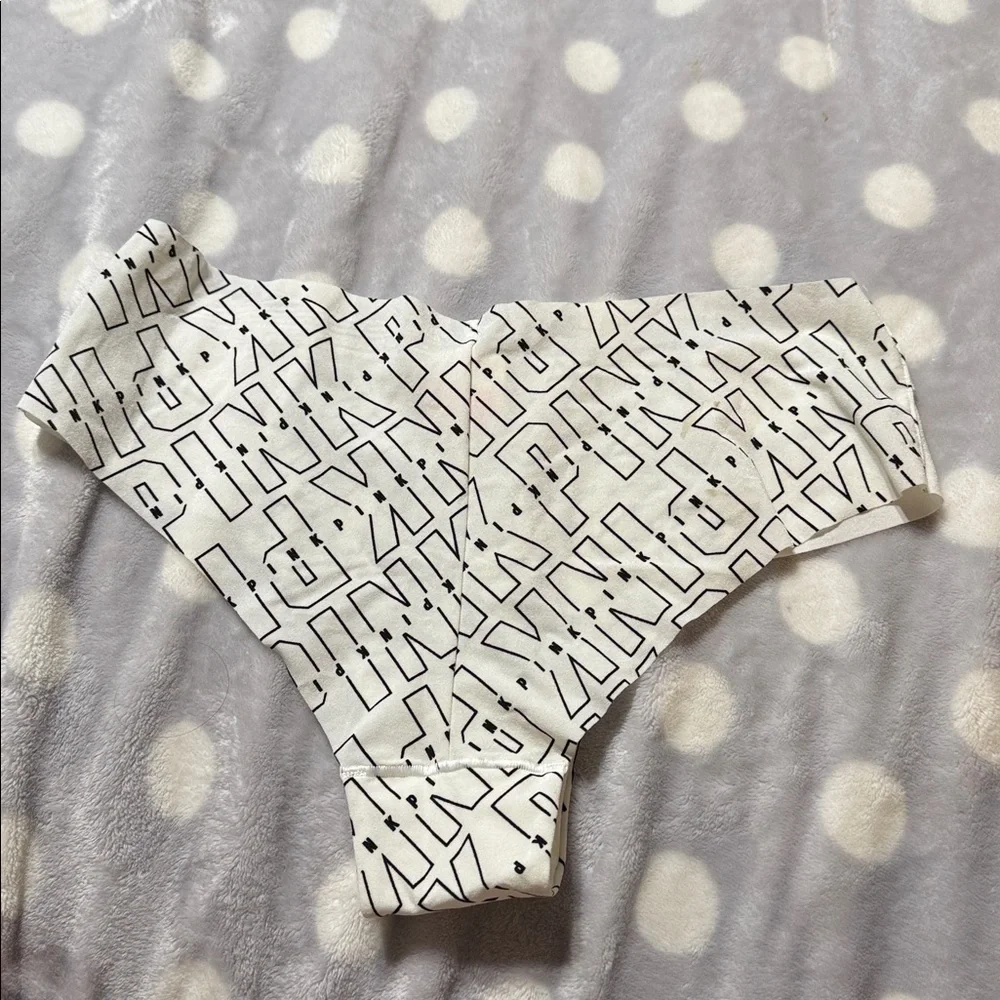 Panties - Picture 3 of 3